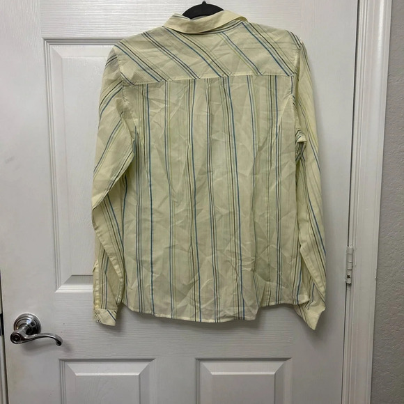 ! Patagonia Women's top blouse organic cotton striped button down, size … - Picture 2 of 5